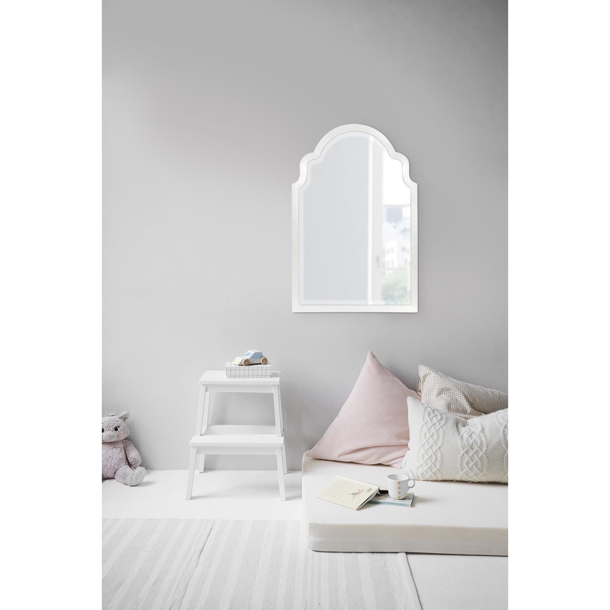 Sultan 36 X 24 inch Glossy White Wall Mirror 